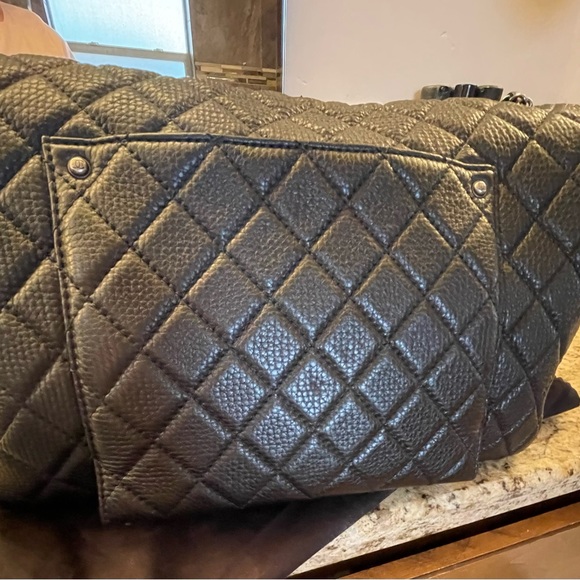 Classic Chanel Single Flap Quilted Lambskin Jumbo - Picture 5 of 10